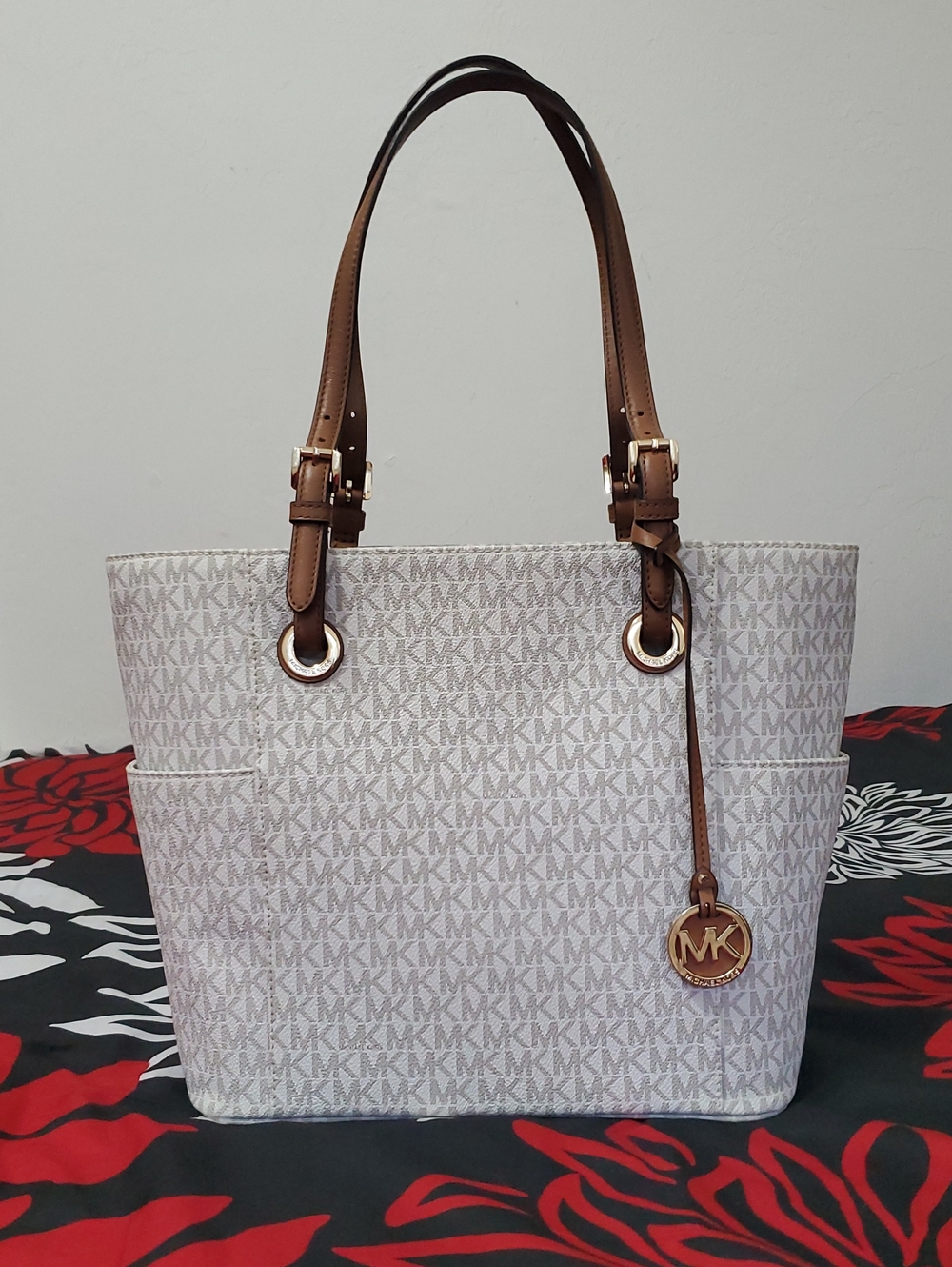 Michael Kors Jet Set Vanilla Cream EW Signature Tote Bag